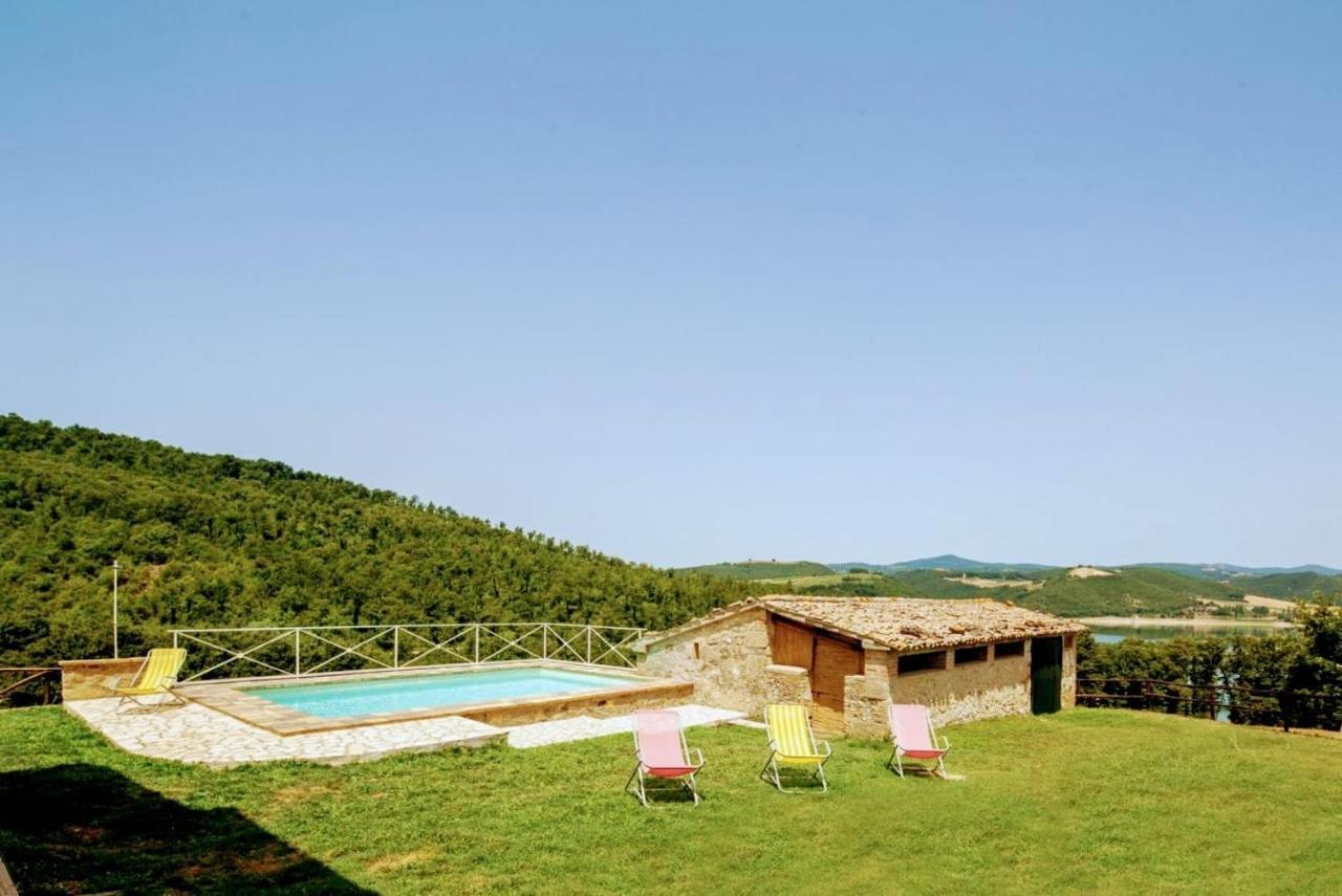 Casale Al Lago Con Piscina E Sauna Corbara  Exteriör bild