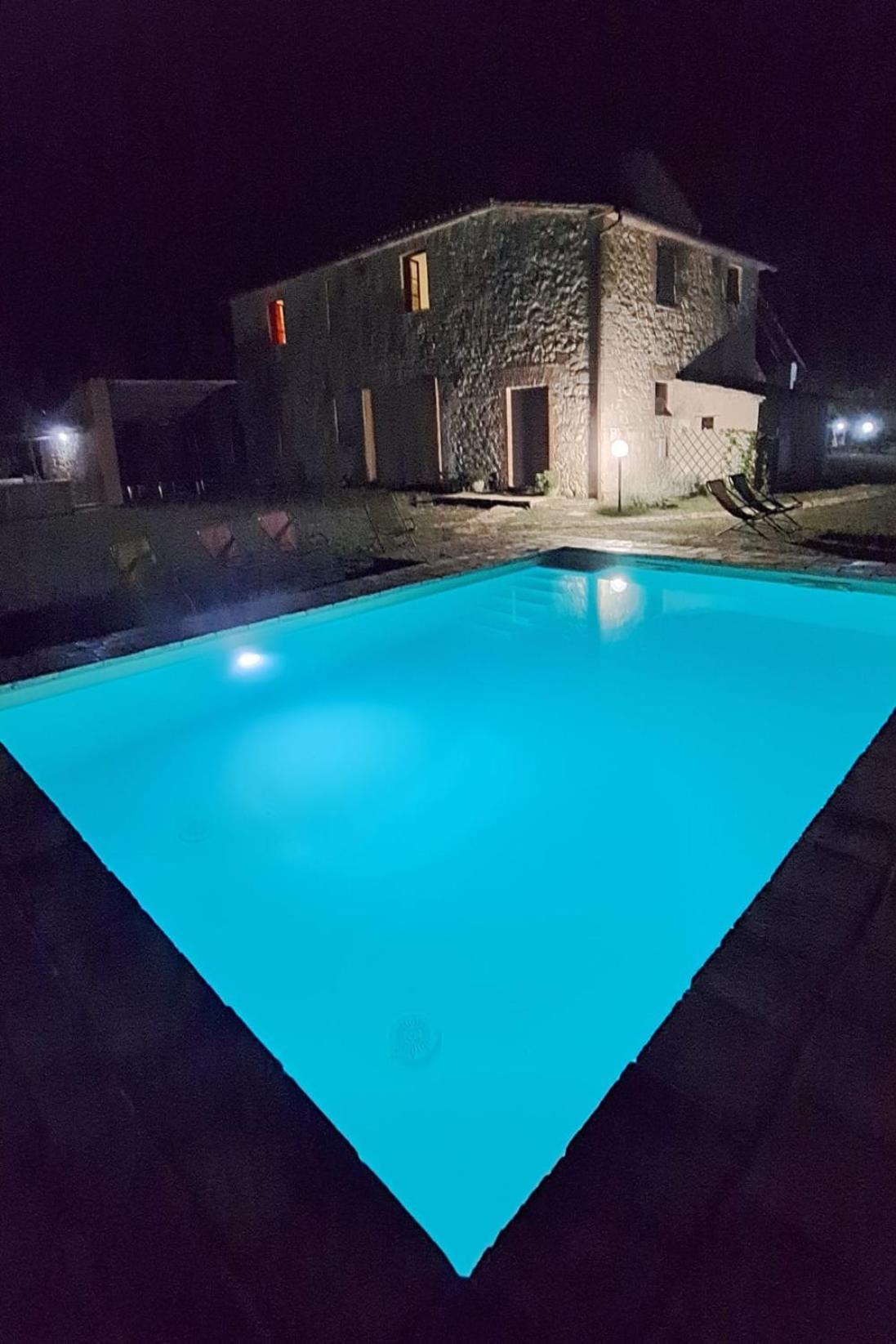 Casale Al Lago Con Piscina E Sauna Corbara  Exteriör bild