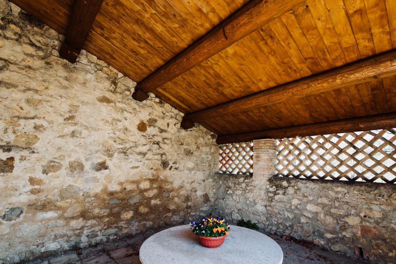 Casale Al Lago Con Piscina E Sauna Corbara  Exteriör bild